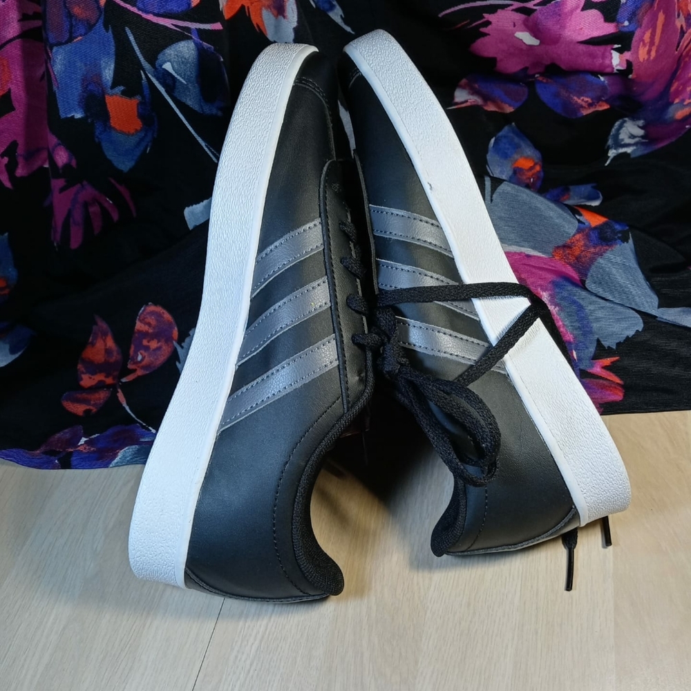 Adidas sneakers - Picture 9 of 16